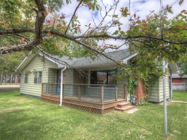 111 N 4th St, Eagle River, WI 54521