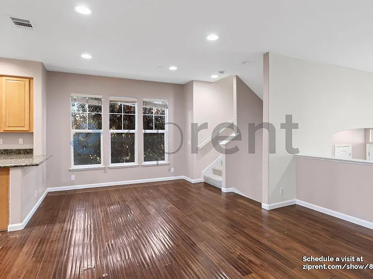 2801 Lavender Ter — Photo 8