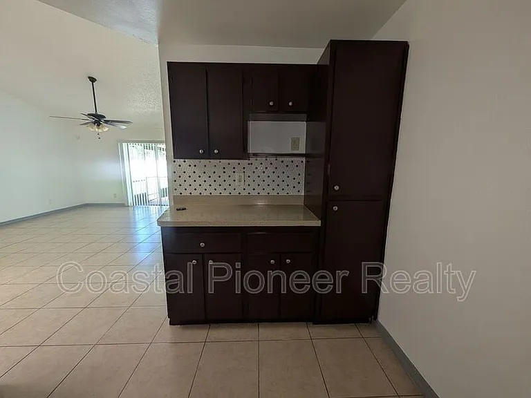 1331 Coolridge Dr — Photo 14