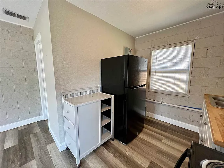 2405 Bullington St — Photo 5