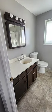 721 Fraser St — Photo 13