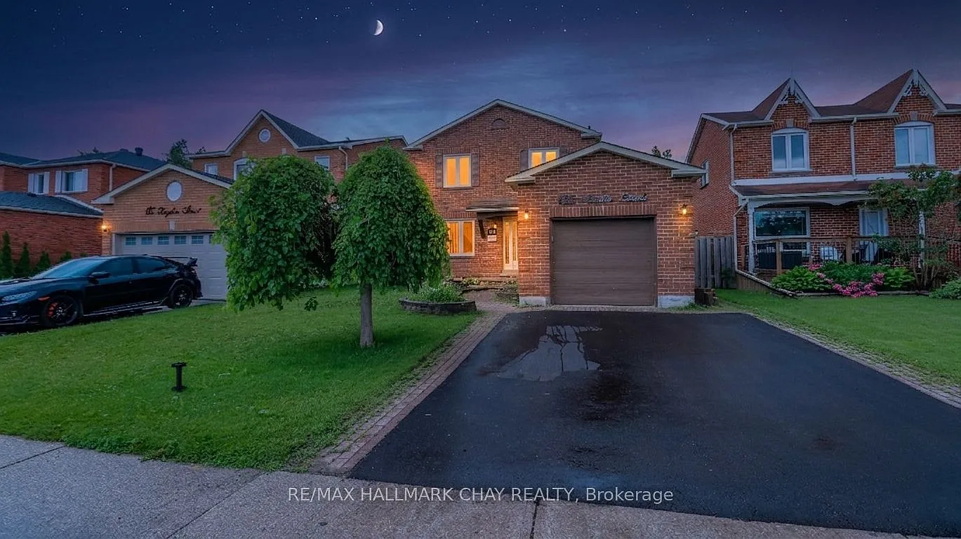 4 bed, $2,800 — Photo 3