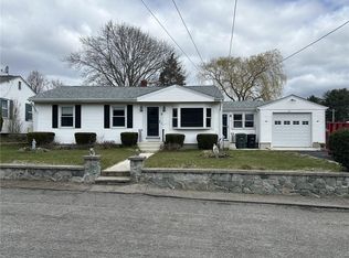 9 Maude Ave, Coventry, RI 02816