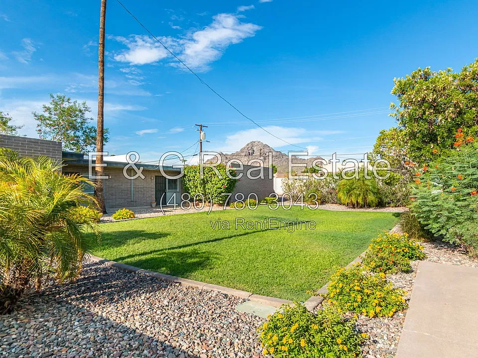 1722 E Ocotillo Rd #2