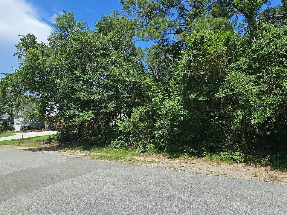2nd image of 108 NW 22nd St Lot 21