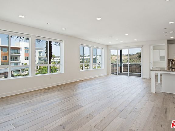 4th image of 12510 W Fielding Cir APT 4