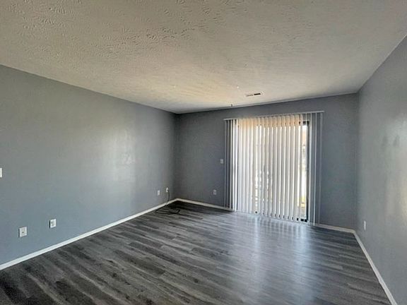 3rd image of 702-748 Brett Cir #712