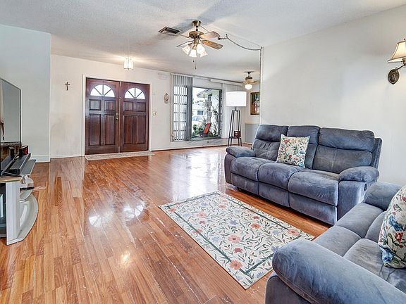 2nd image of 3932 ADAMS Street