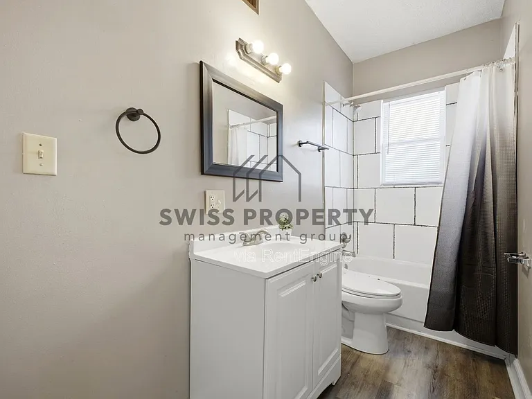 391 Saint Clair Ave — Photo 21