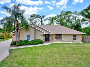 537 Claremont Ave, Lake Placid, FL 33852