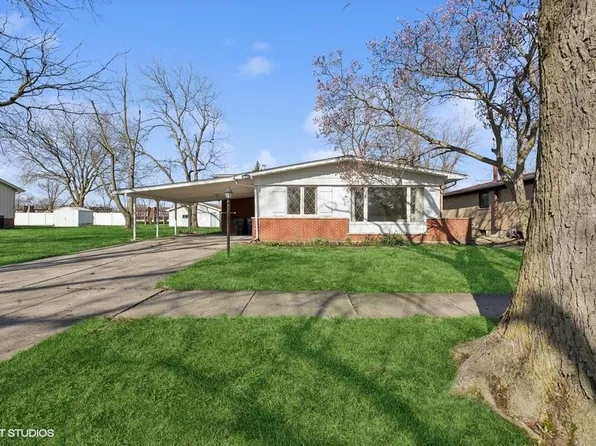 424 Kenneth Ct, Glenwood, IL 60425