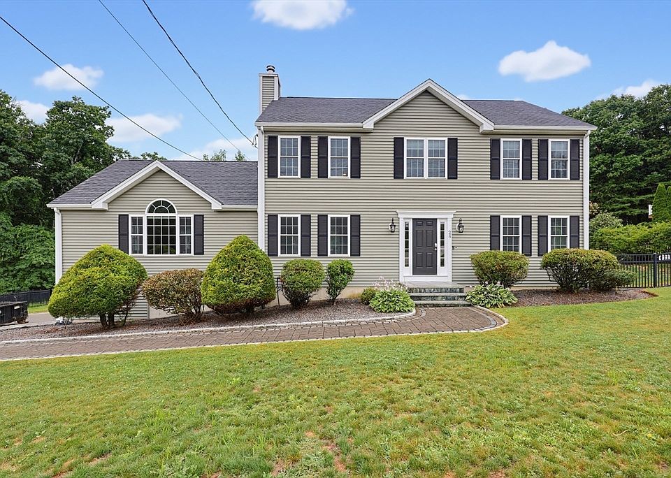 1st image of 28 Roland Way