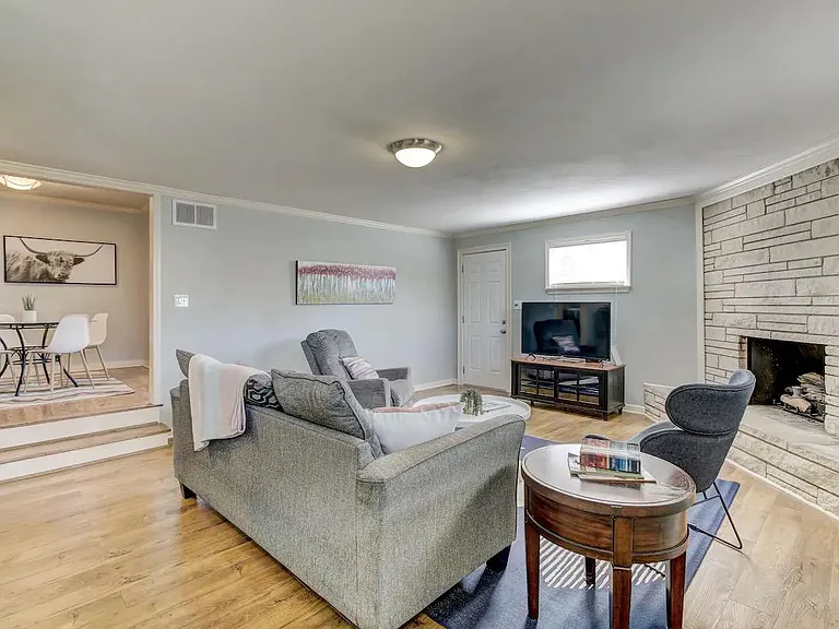 3745 NW 20th St — Photo 14