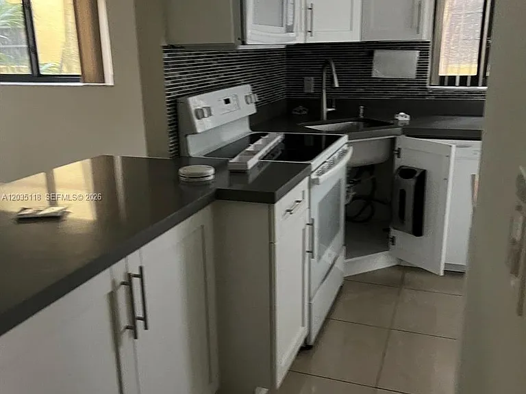 323 Menores Ave — Photo 2