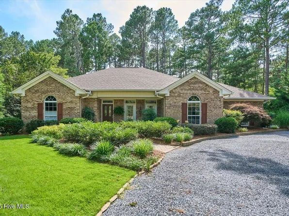 1 Pine Crest Drive, Whispering Pines, NC 28327