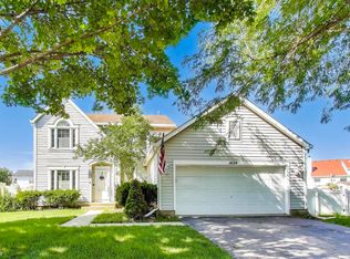 1424 Sweetbriar Ln, Elgin, IL 60123