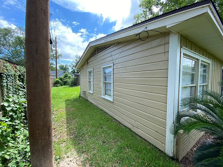 403 N Bluebonnet Dr — Photo 21