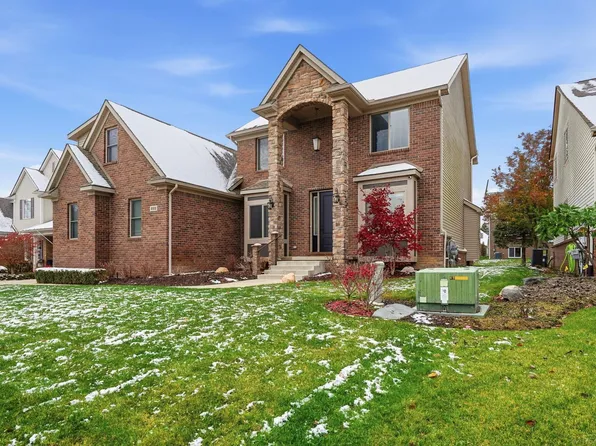 922 Chelsea Blvd, Oxford, MI 48371