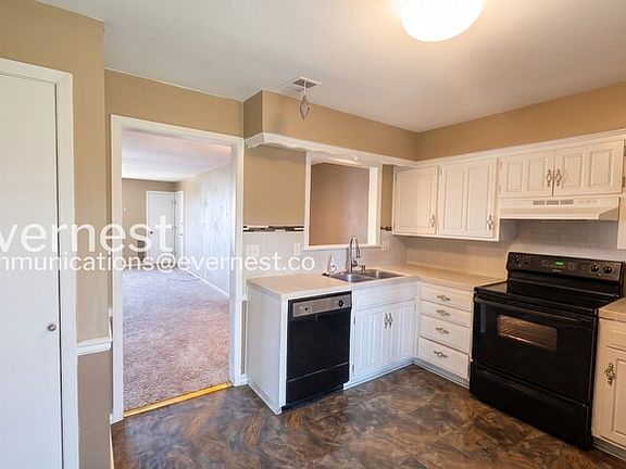 5th image of 452 W 104th St Unit D