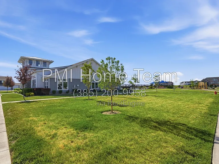 1812 W Parkview Dr — Photo 47
