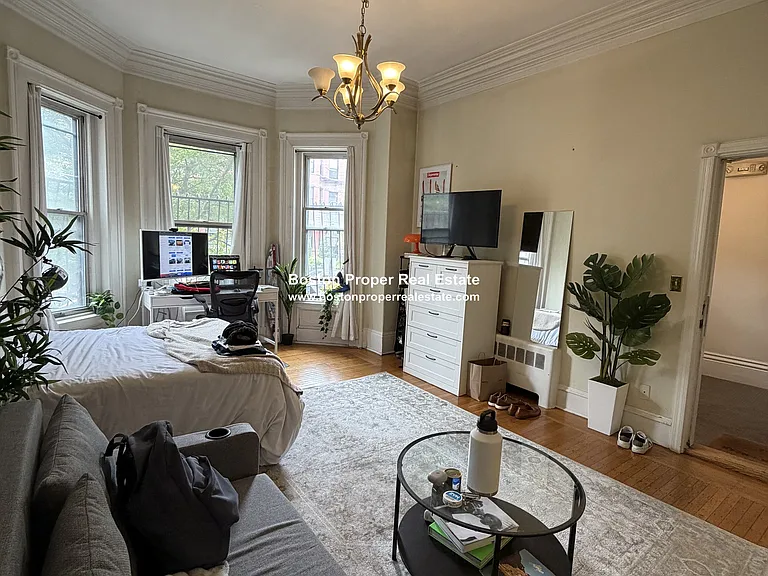 387 Marlborough St #3 — Photo 2