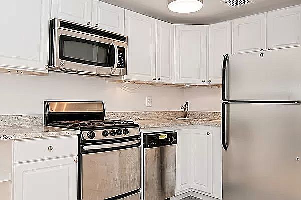 1st image of 340 E 90th St #6BB