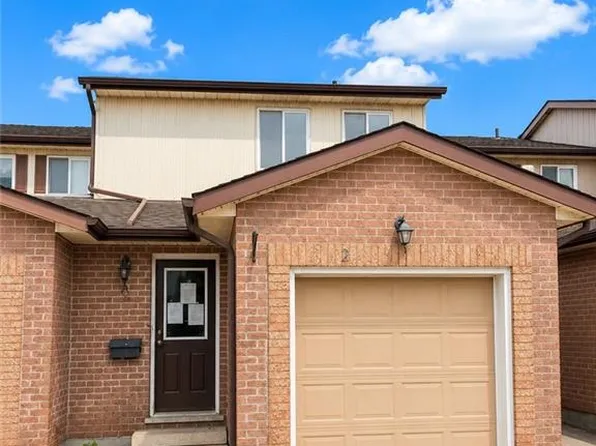 25 Valleyview Rd #2, Kitchener, ON N2E 1L5