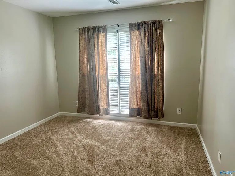 2623 Quarter Ln SE — Photo 14