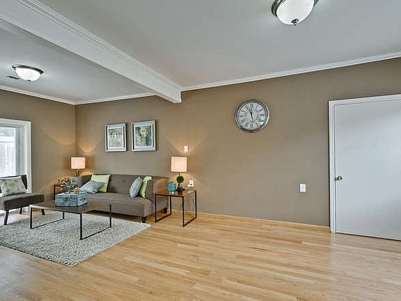 4th image of 1725 30th Ave