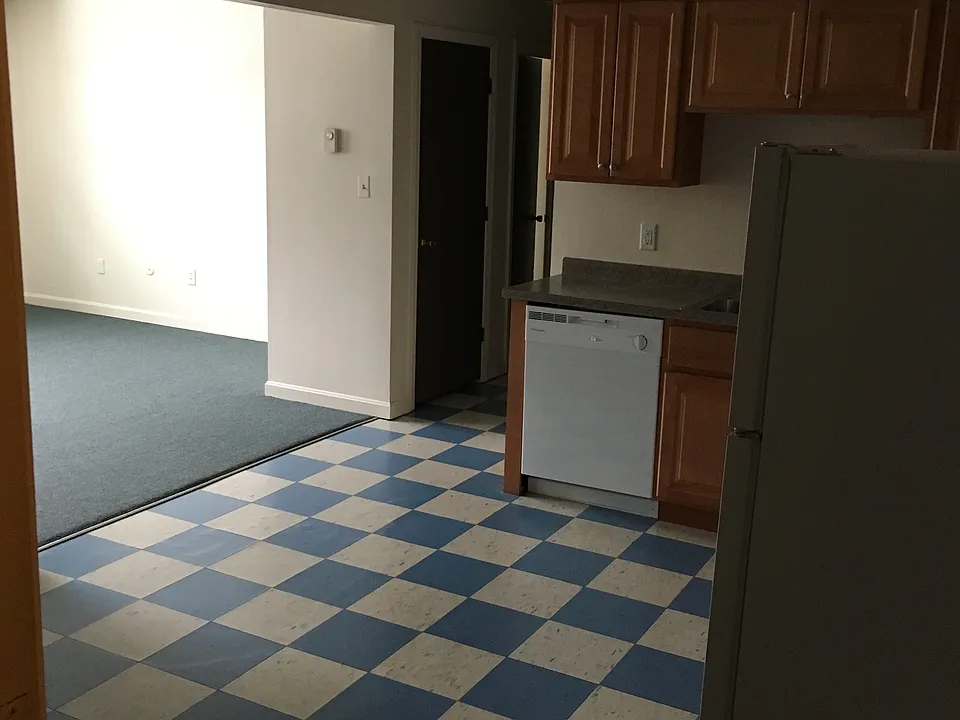20 Chestnut St #1