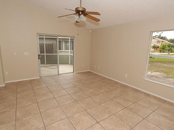 4th image of 1408 Brook Hollow Dr