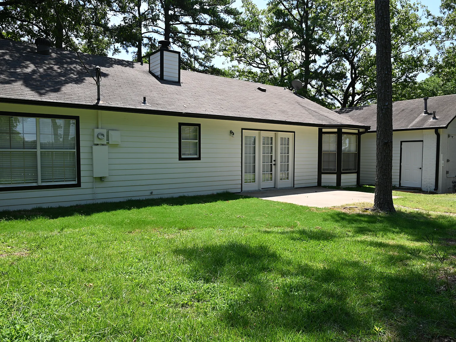 3 bed, 1750 sqft, $2,000 — Photo 3