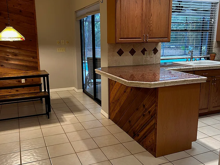 SW Saint Andrews Dr — Photo 21