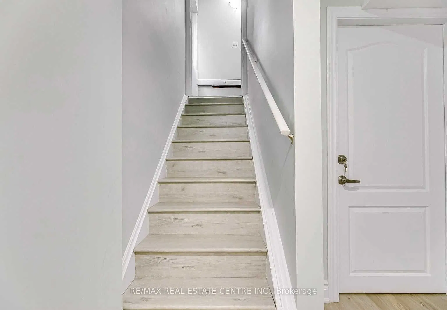 2 bed, $2,000 — Photo 3