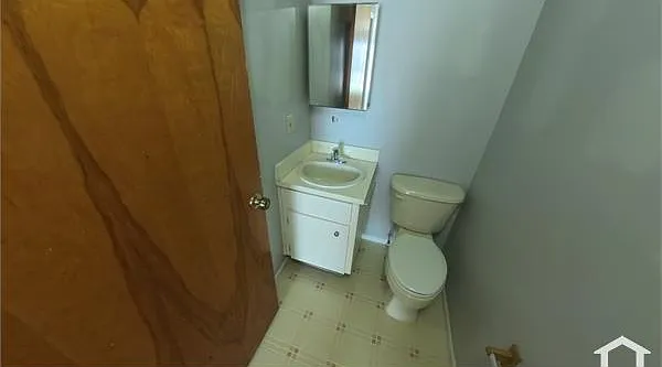 6189 Chesham Dr — Photo 5