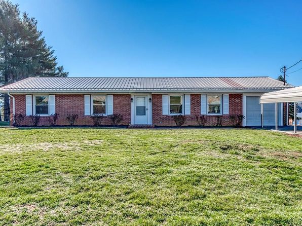 824 Skyview Dr, Chilhowie, VA 24319