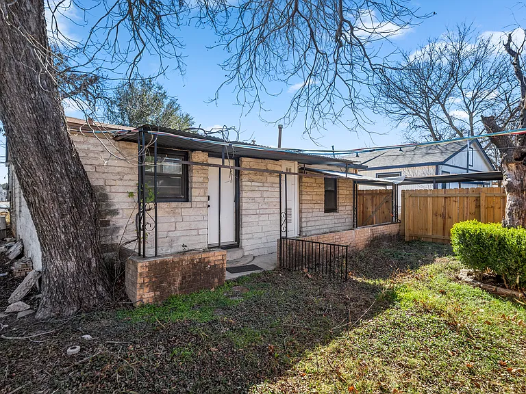 608 Springdale Rd — Photo 30