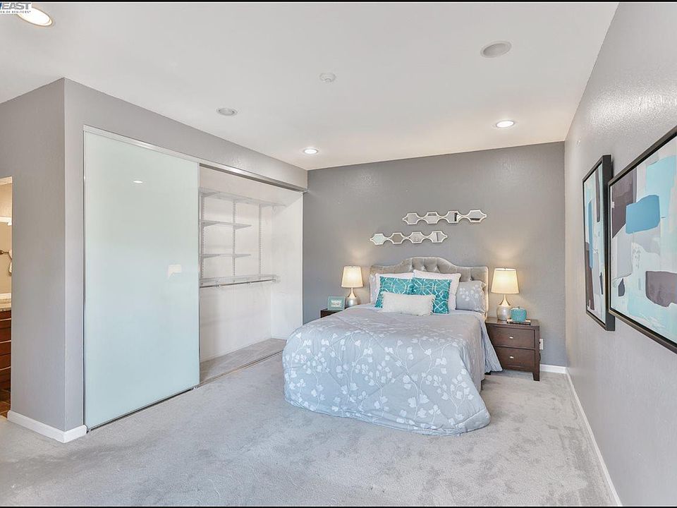 1st image of 39975 Cedar Blvd