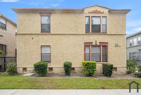 Studio, 350 sqft, $1,395 — Photo 1