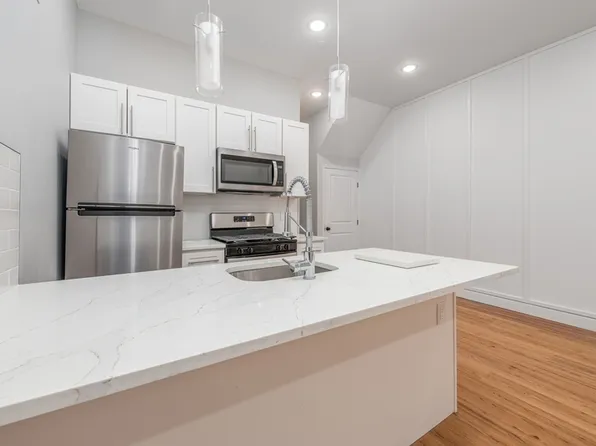 1522 S 9th St #1, Philadelphia, PA 19147