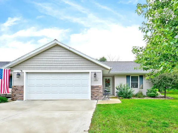 720 18th Ave N #1, Estherville, IA 51334