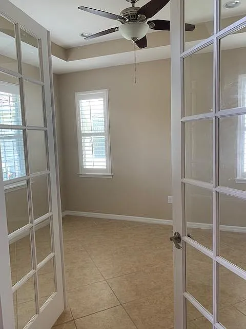 3 bed, 2060 sqft, $2,950 — Photo 3