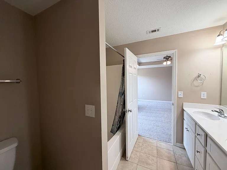 1074 Grove Landing Ln — Photo 26