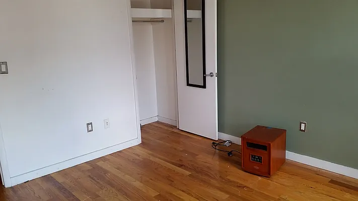 Rented by Lang Realty LLC | media 25