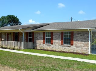 201 Center Rd, Columbus, MS 39702