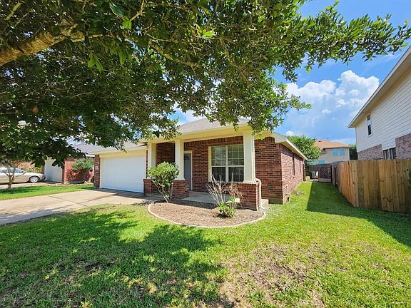 3rd image of 18915 Squirrel Oaks Dr