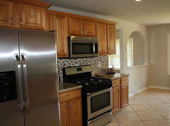 3rd image of 17133 Evans Dr