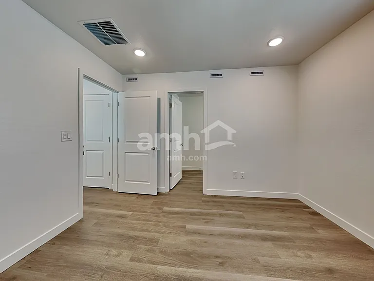 9721 W Tamarisk Ave — Photo 10