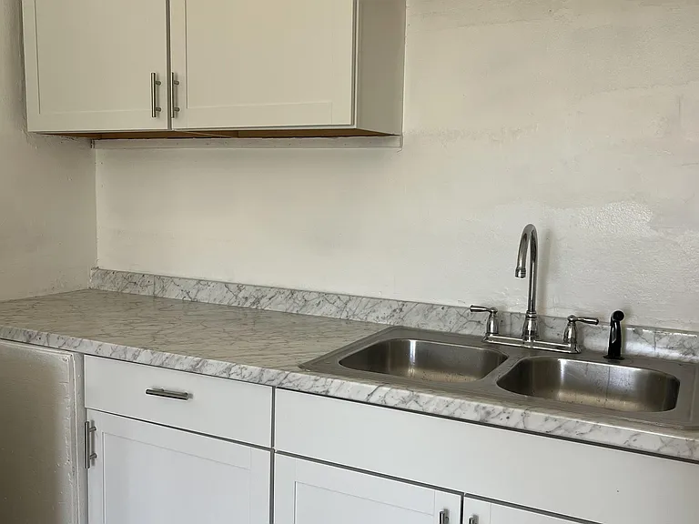 2409 Winston Ave #C — Photo 6
