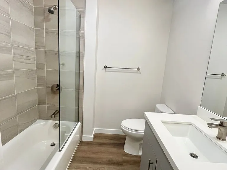 4135 Illinois St — Photo 9